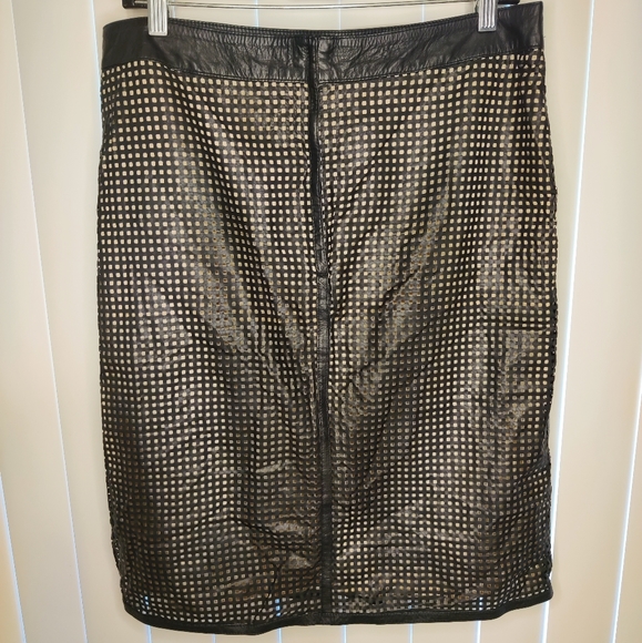 Rene Lezard Black Leather Cutout skirt with tan Silk Underskirt EU 40, Us size 8 - Picture 2 of 5